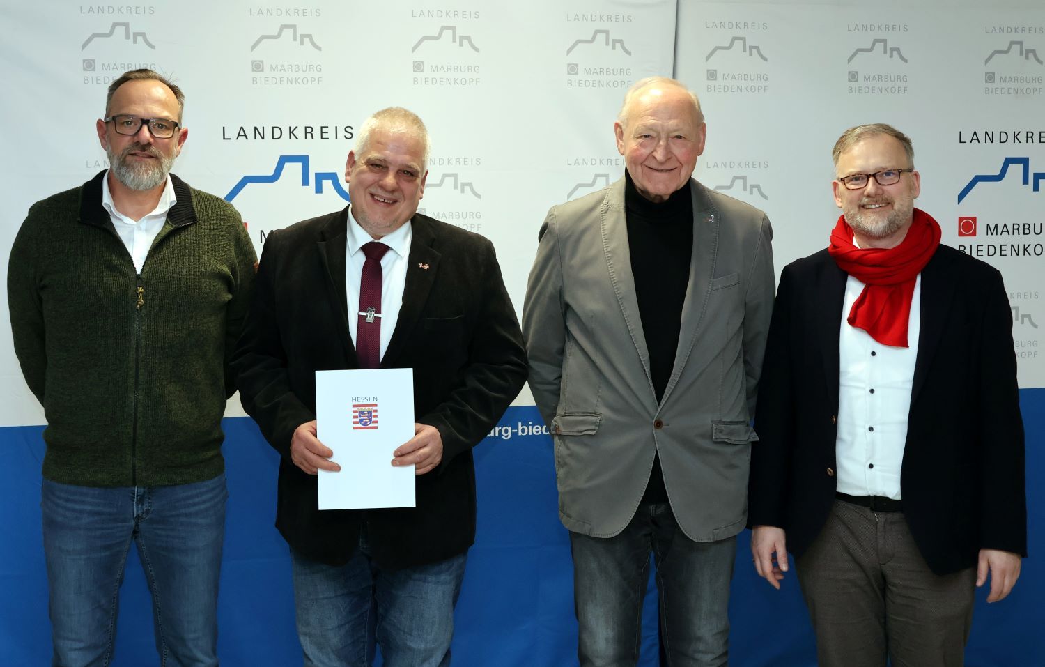 Ehrung für das Ehrenamt – Landrat Womelsdorf überreicht Landesehrenbriefe an sechs engagierte Menschen