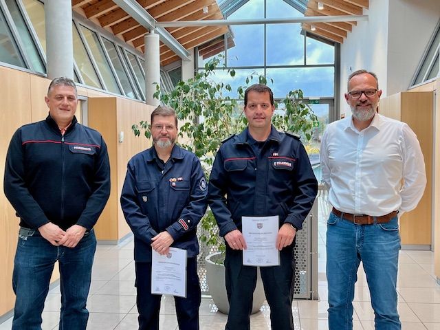 Ernennungsurkunden für Führungskräfte der Feuerwehr Mornshausen überreicht