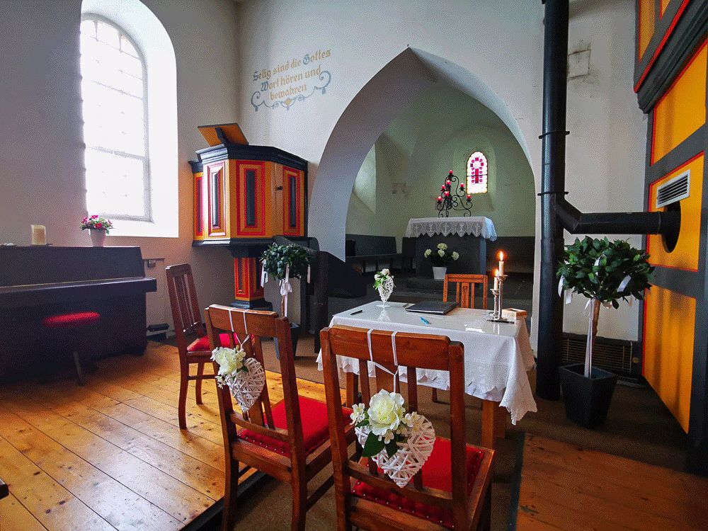 Bild: Heiraten in der Mundartkirche Friedensdorf